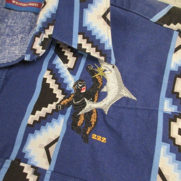VTG Wrangler Mens Western Aztec Shirt size L Embroidered Shark‎ King Kong Gaucho - Picture 5 of 10